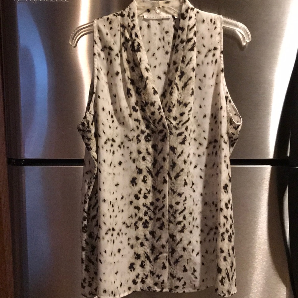 Violet +Claire Blouse L